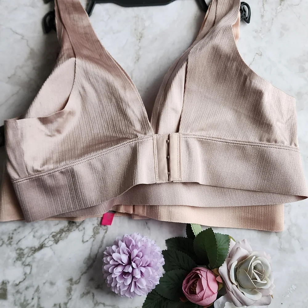 2 Pack Vince Camuto Bras, Sexy Push Up Wireless Free, Size L, NWT